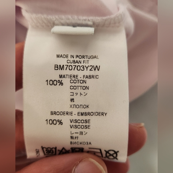 Givenchy T shirt size S - Picture 3 of 3